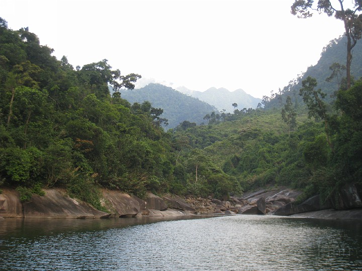 Mai Huong voi Thay Co Quan Thay Sinh_IMG_0231.jpg